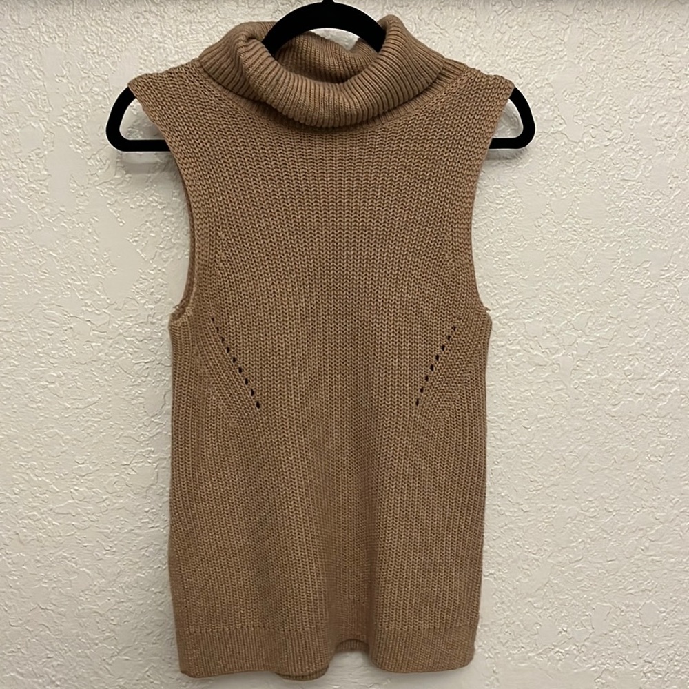 Abercrombie & Fitch | Sleeveless Turtle Neck Sweater Vest